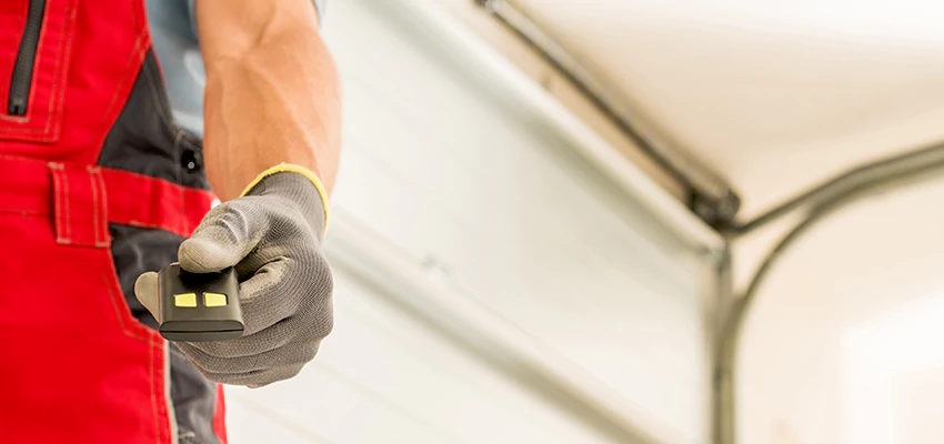 Residential Garage Door Security in New Lenox, Illinois